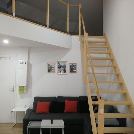 T2 Duplex Segre - Hyper Centre - Wifi - Netflix公寓 外观 照片