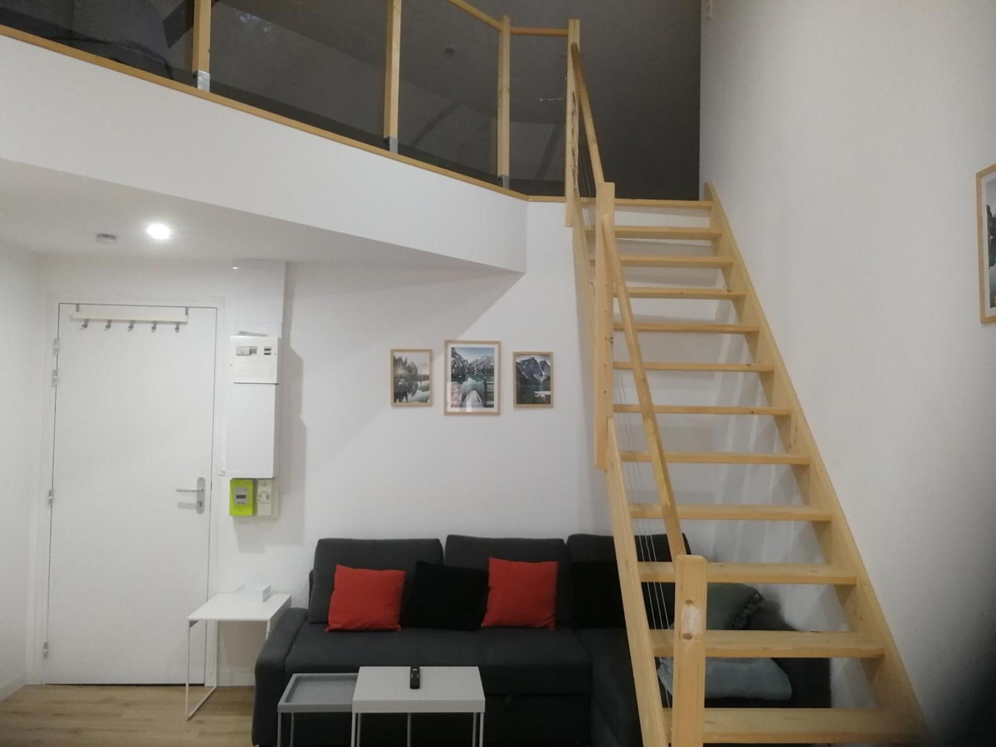 T2 Duplex Segre - Hyper Centre - Wifi - Netflix公寓 外观 照片