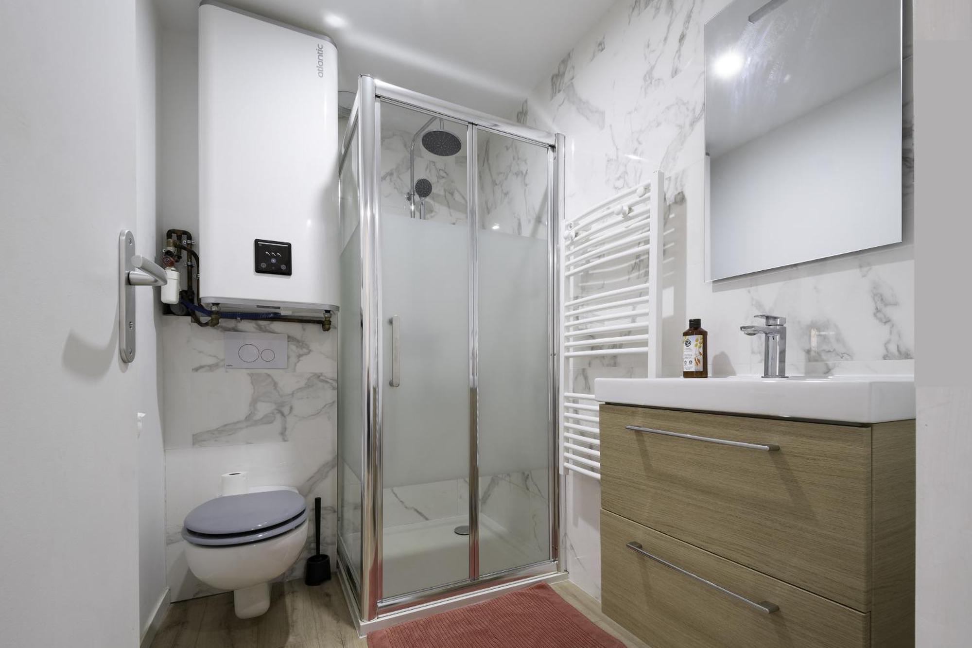T2 Duplex Segre - Hyper Centre - Wifi - Netflix公寓 外观 照片
