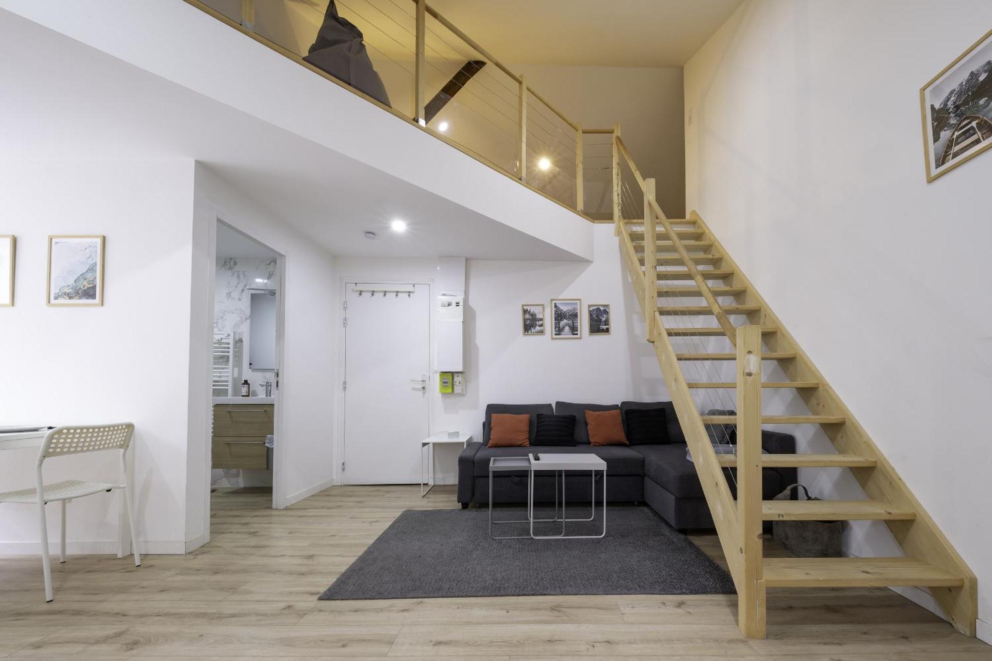 T2 Duplex Segre - Hyper Centre - Wifi - Netflix公寓 外观 照片